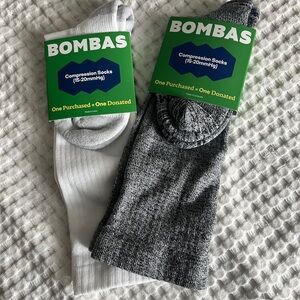 Bombas Women's Compression Socks in White and Heather Gray